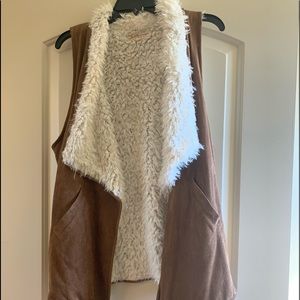 Sherpa/suede vest